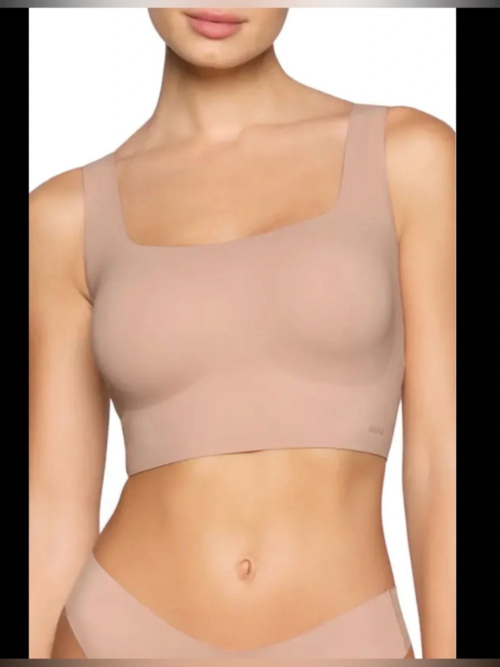 SKIMS Naked Scoop Longline Wireless Bra Clay Nude Buttery Soft Lounge Essential